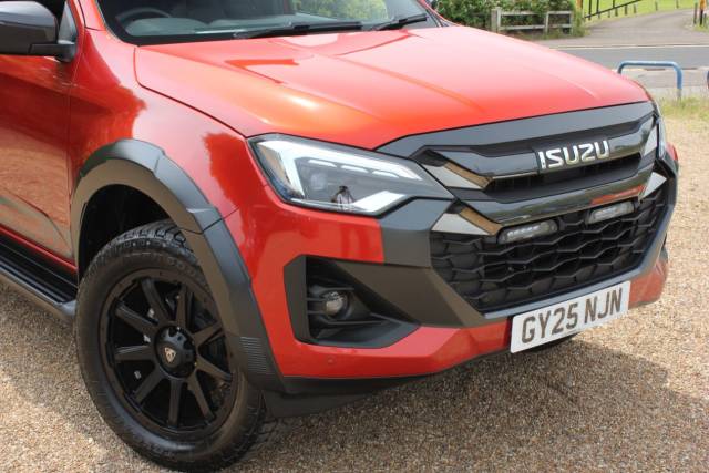 2025 Isuzu D-max 1.9 V-Cross Double Cab 4x4 Auto